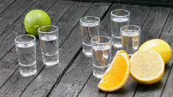 SCHLOSSEREI BAYERWALD Schnapsgläser Set 6 Stück Je 28 Ml - Shotgläser Wodka Schnaps Tequila Grappa - Transparent 7 Cm Höhe 13 SCHLOSSEREI BAYERWALD Schnapsgläser Set 6 Stück Je 28 Ml - Shotgläser Wodka Schnaps Tequila Grappa - Transparent 7 Cm Höhe -Pokalserie 4d4af5897bc9c271376842474812dc0f