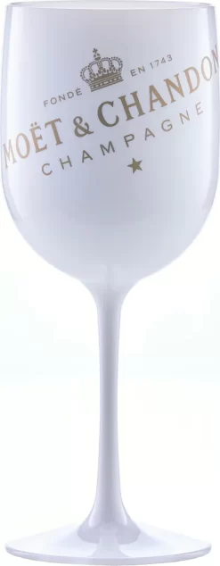 Moët Glas -Pokalserie f897caba32257471f7b97ea97f0f0758